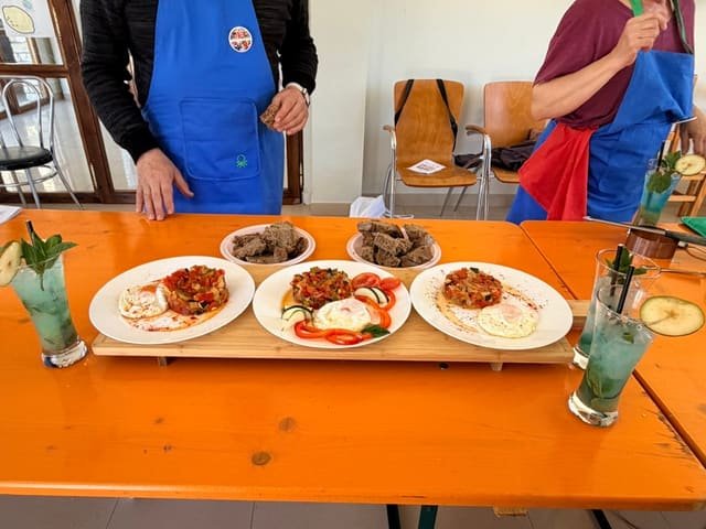 Menú completo del taller acompañado de coctelería sin alcohol
