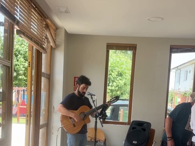 Música en directo durante la jornada