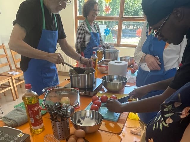 Preparando la mezcla con la batidora de mano